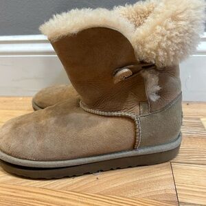 Black UGG boots #UGGboots #authentic